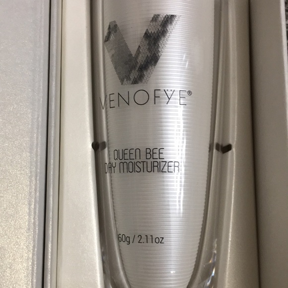 Venofye Queen bee day moisturizer NEW - Picture 6 of 7